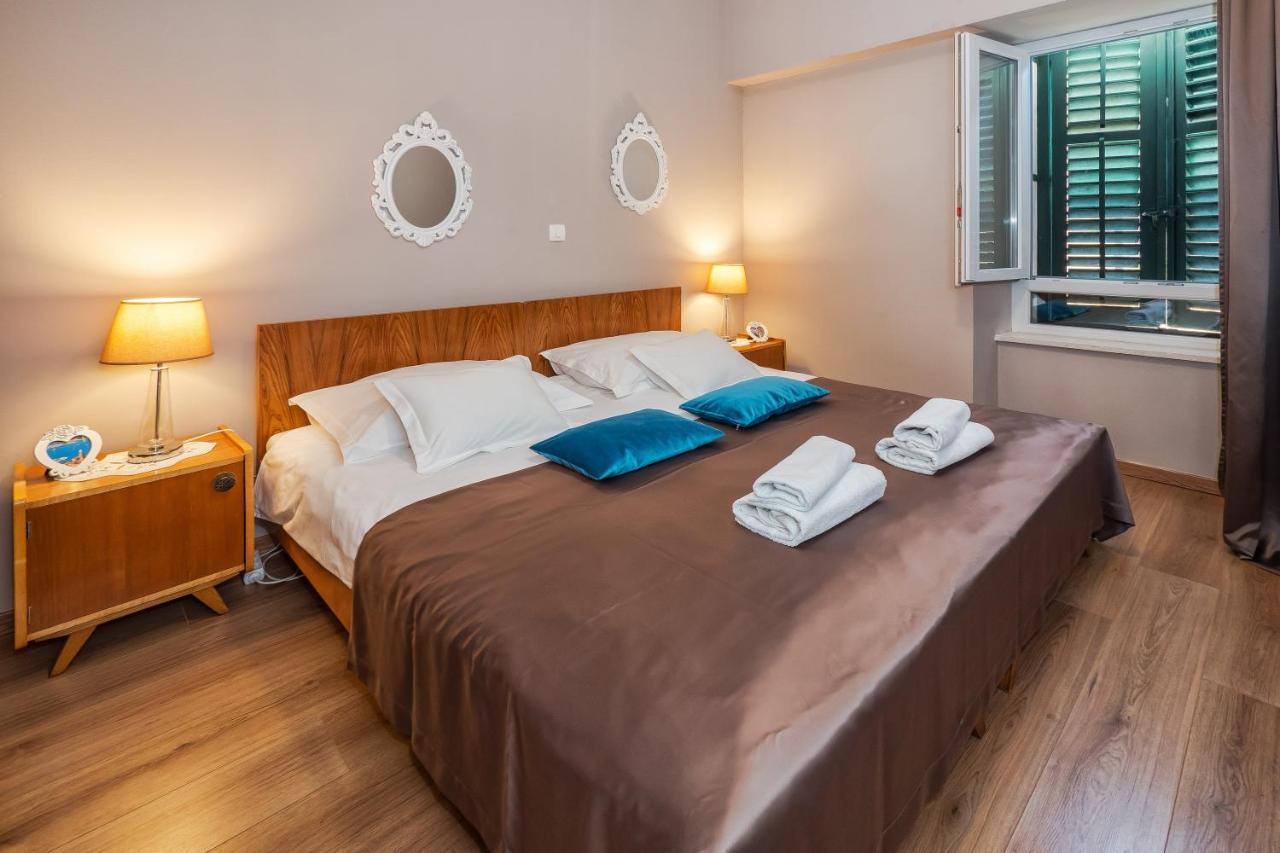 Apartment Queen Teuta In The Heart Of Split Historical Heritage Екстериор снимка